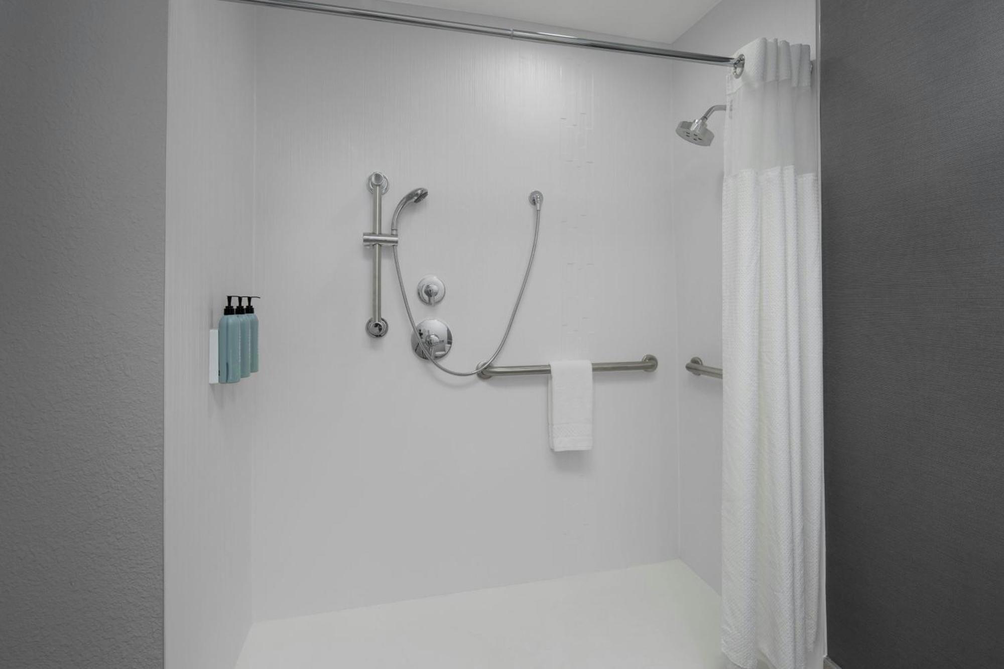 מלון Courtyard Tampa אולדסמאר מראה חיצוני תמונה